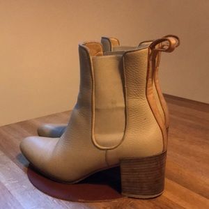 Acne Free Boot in Cream, Size 40 (10)